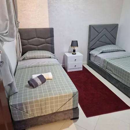 Appartement Luxueux A Tanger Avec Jacuzzi Prive Exterior foto