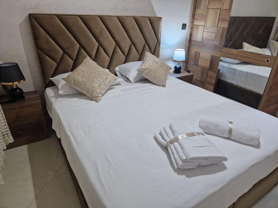 Apartamento Luxueux A Avec Jacuzzi Prive *