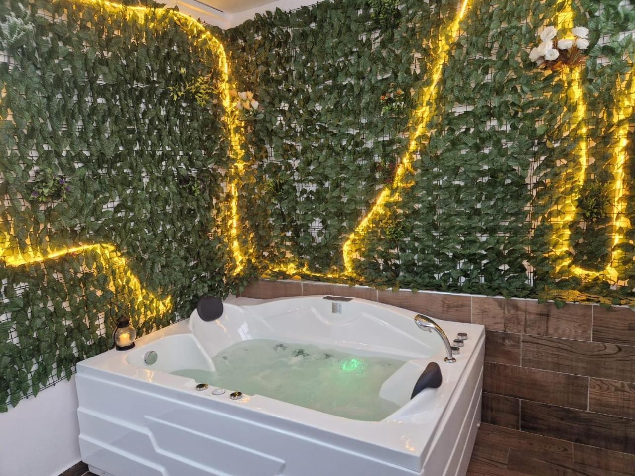 Luxueux A Avec Jacuzzi Prive * Tánger