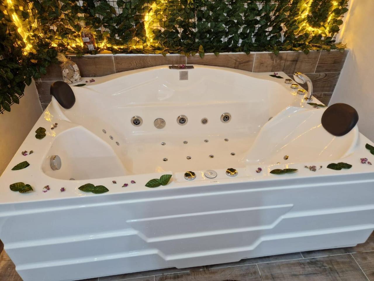 Luxueux A Avec Jacuzzi Prive Apartamento